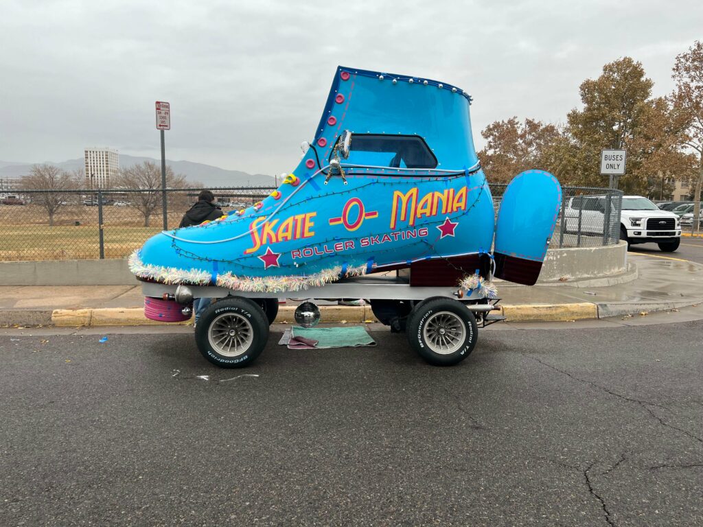 Roller skate car