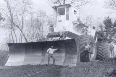 Marion V220 Rubber Tire Dozer, Diesel-Electric Monstrosity