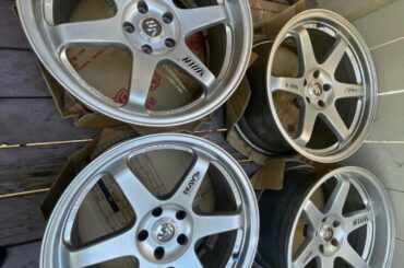 Anybody here familiar with te37? I’m looking to pick up this og set from 2004. Not sure what te37-L is tho, anybody know?