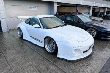 Triple8 Customs Porsche 911