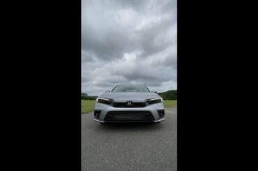 Dead key fob? No problem. @omardrives with the #Honda hack.