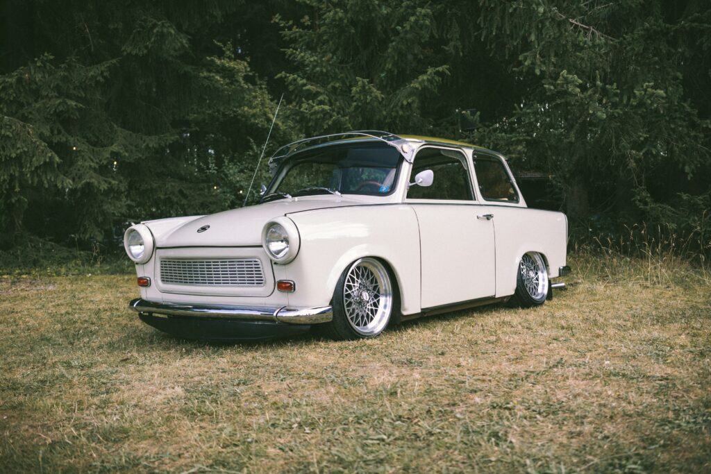Maybe something a bit different for you guys. Stanced Trabant 601 from Germany