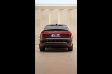 Capturing looks. The new, fully electric Audi Q8 Sportback e-tron*.