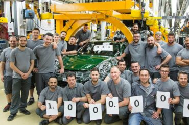 The one-millionth 911 rolls off the production line – Behind The Scenes.