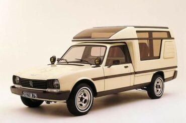 Peugeot 504 Loisirs : le "Rancho" d'Heuliez or just Heuliez.