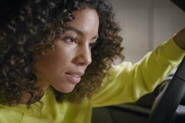 How To Use the Emergency Button in Your MINI | MINI How-To