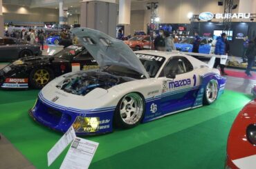 I don't usually like Liberty Walk stuff but this Mazda RX-7 is quite cool