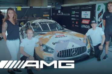 Mercedes-AMG 320 Changes Direction