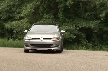 Adjusting the Manual Seat with Power | Knowing Your VW