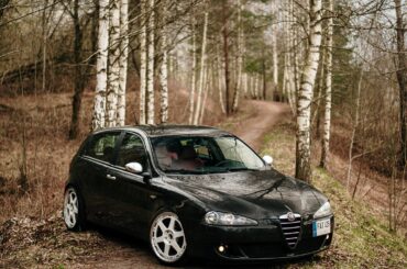 Some better pictures of my shitbox. I know it ain’t slammed, but it sits pretty well, now with 18K springs in the front too.