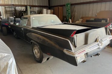 This thing is in my neighbors garage