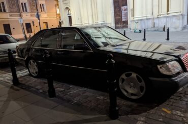 Spotted this V12 [mercedes e class] (I think) in Warsaw today