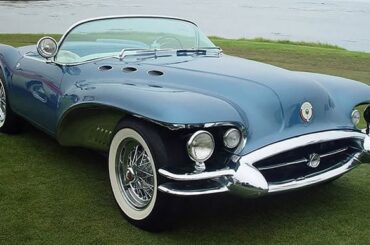 A 1954 Buick Wildcat concept car