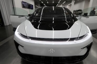 Faraday Future pushes back EV deliveries, looking for cash