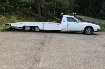 A Citroen CX with an extra axle.