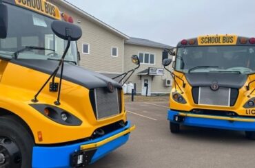 P.E.I. to use electric buses to power warming centres during emergencies | CBC News