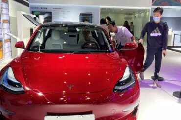 Tesla expands discounts with price cuts in Europe, Singapore, Israel