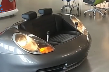 A single axle car used as a drivable chair.