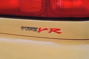 Honda Integra with a VR6 swap...in the rear!