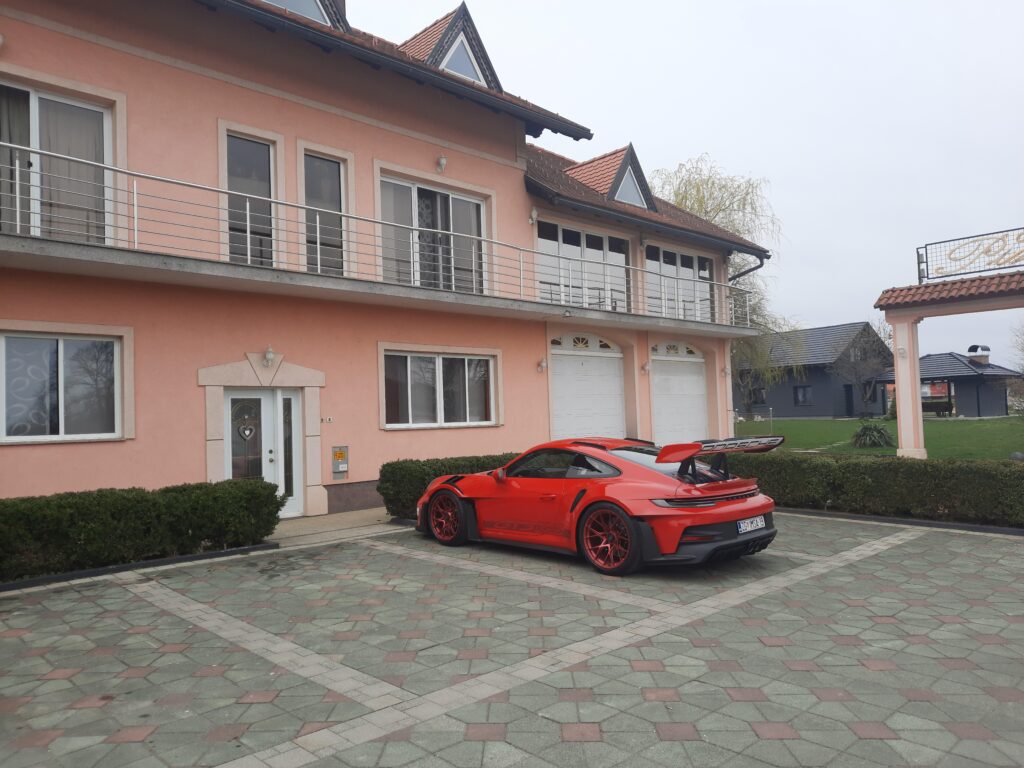 [Porsche 911 992 GT3RS] spotted in Gospić,Croatia