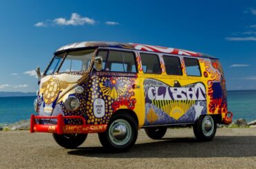 Light the VW Bus | VW Experience