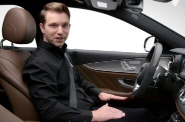 Using Mercedes-Benz Radio Functions