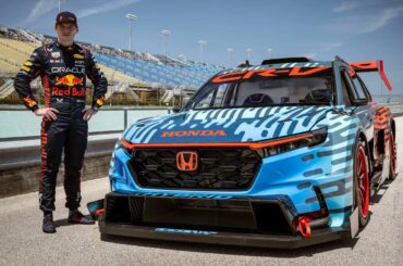 Max Verstappen Drives Honda CR-V Hybrid Racer aka The Beast