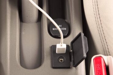 2015 NISSAN Versa Sedan - NissanConnect™ (if so equipped)