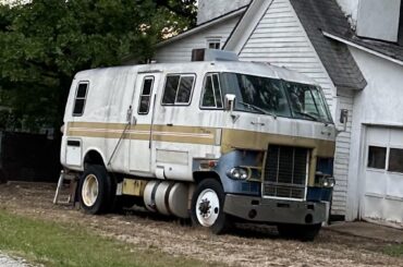 RV Semi