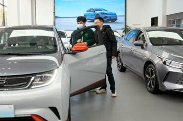 Chinese automaker BYD to make EVs in Vietnam