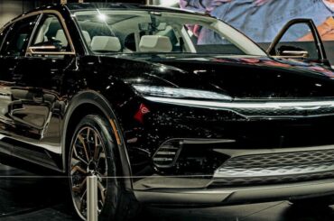 Electric Chrysler 300 successor shown to dealers as new EV sedan