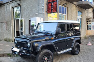 Never seen one of these in such good condition (UAZ Hunter)