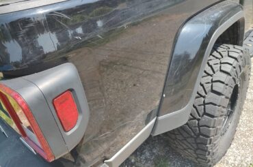 Has anyone used the car detailing service "Spiffy"? What was the service like and do you think it's a good service to repair my paint?