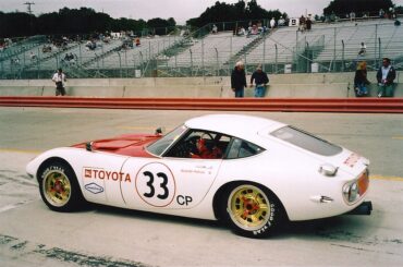 Toyota 2000gt (1080x2070)