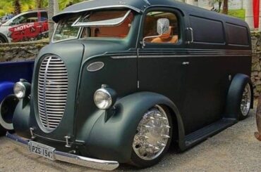 1947 Ford COE (cab over engine)