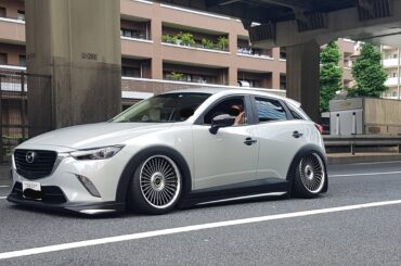 Eating brekky out the front of a Lawsons and this rad CX3 rolls up. Saw us taking pictures and aired out for us.