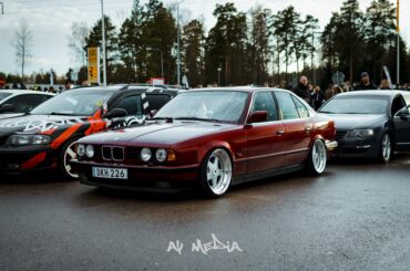 Perfectly stanced BMW E34