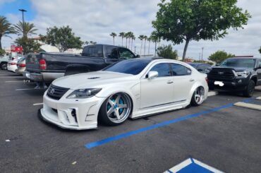 Don't know anything about cars. Just wondering wondering how much this modded costs around