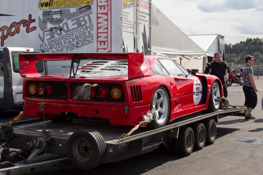 [Ferrari F40] LM? strapped on a trailer.