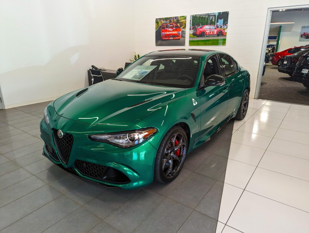 2023 Alfa Romeo Giulia Quadrifoglio [4080x3072] There's green, and then there's Montreal Green...