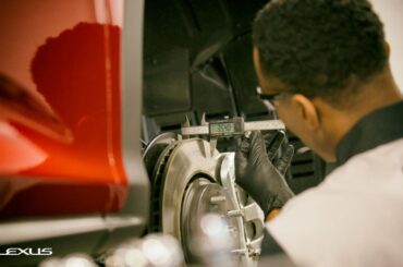 Service By Lexus: Advanced Maintenance Tools | Lexus