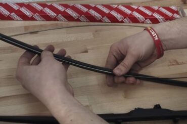 Toyota 'how to' - Change a wiper blade