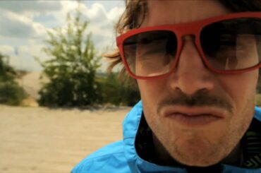 S-MAX - Sports:Reinvented - Snowboarding on Sand