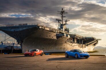 [7952x4660] A couple of Lotus Evoras in good light!