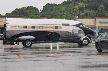 Bitch, I'm a DC-3 Bus