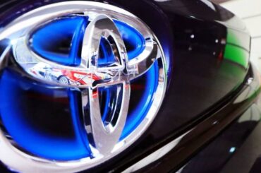 Toyota to roll out solid-state-battery EVs as soon as 2027
