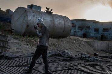 Why is China blocking graphite exports to Sweden?