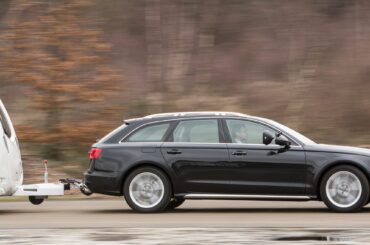 Are there any luxury estate cars with a towing capacity of over 3000kg?