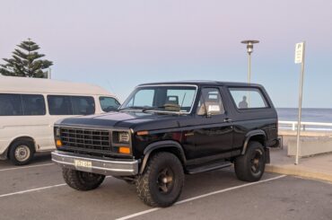 Ford Bronco in Australia (4033 X 3024)