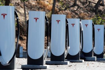 Tesla charging technology put on fast track to become US standard